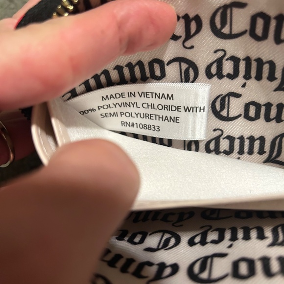 Juicy Couture Wallet with Red Roses - Picture 8 of 8